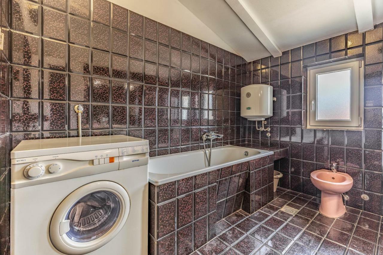 Apartman House Anka *