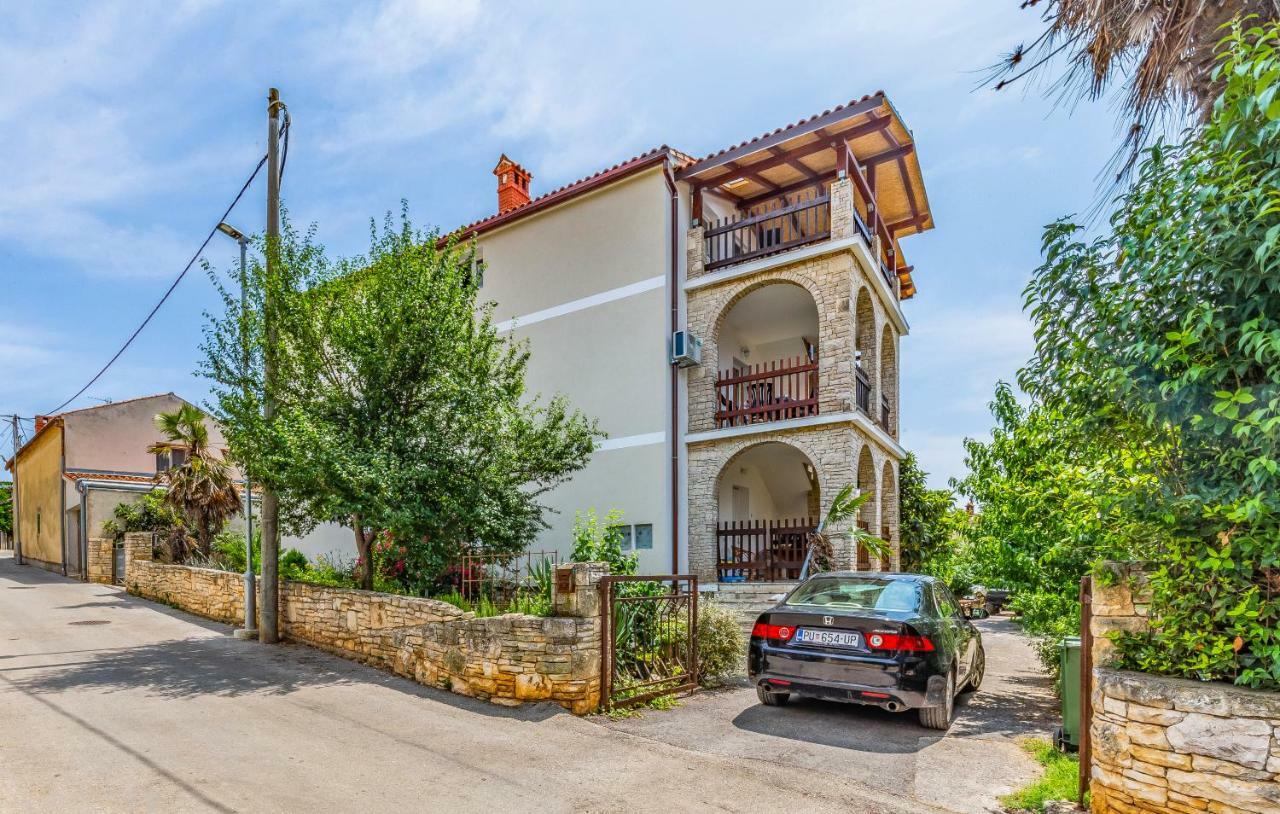 Apartman House Anka *