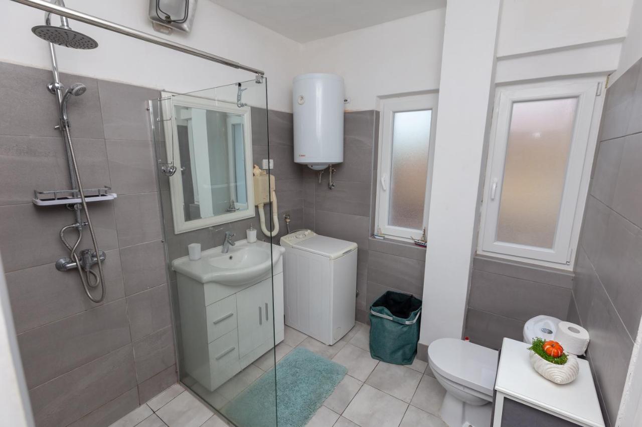 House Anka Apartman *